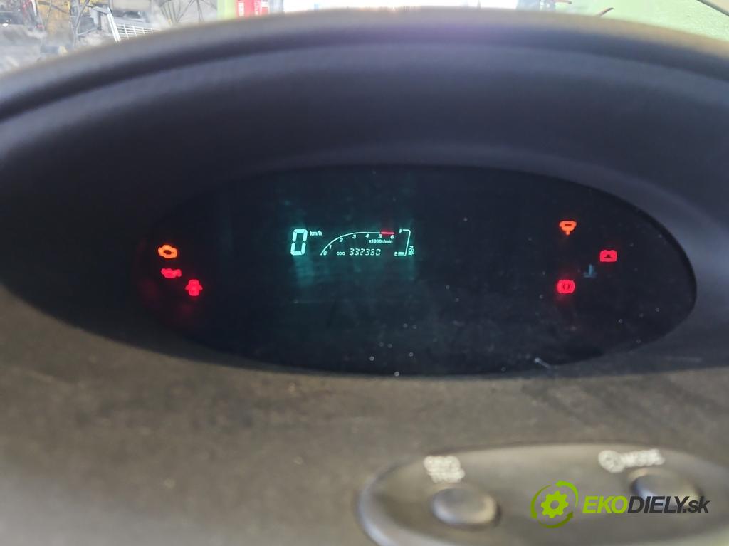 Toyota Yaris I 1999-2005 1.4 D4D 75 hp manual 55 kW 1364 cm3 5- Přístrojová deska 83800-0D420 (Přístrojová deska)