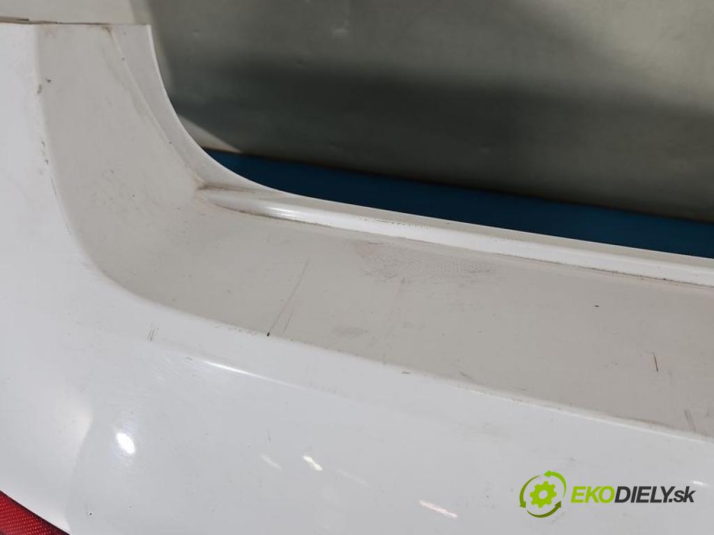 Skoda Rapid 2012-2019 1.4 tdi 90 hp manual 66 kW 1422 cm3 5- nárazník zadní  (Klika dveří ostatní)