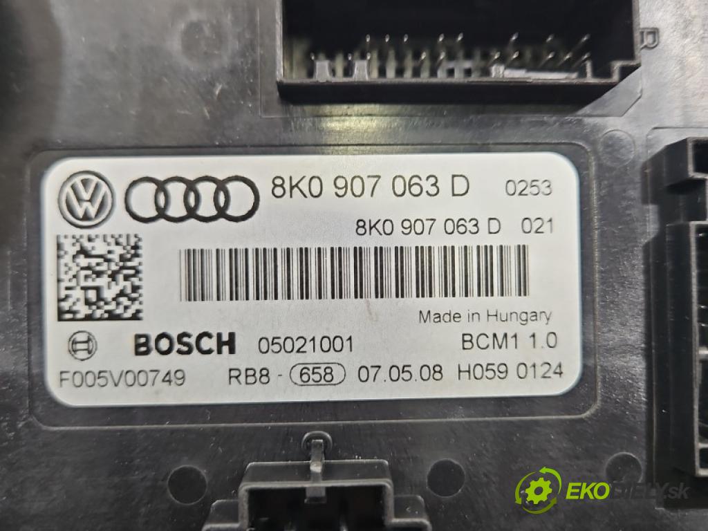 Audi A4 B8 2007-2015 3.2 V6 FSI 265KM automatic 195 kW 3197 cm3 4- riadiaca jednotka komfortu 8K0907063D