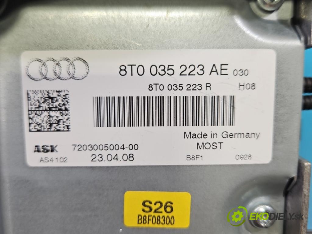 Audi A4 B8 2007-2015 3.2 V6 FSI 265KM automatic 195 kW 3197 cm3 4- Zesilovač: 8T0035223AE (Zosilňovač)