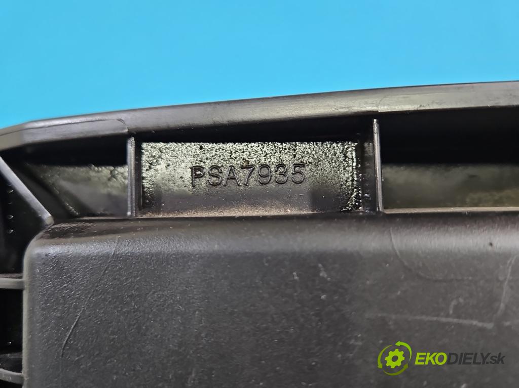 Citroen C4 Picasso II 2013-2019 1.6 hdi 109 HP manual 80 kW 1560 cm3 5- obal filtra vzduchu 9806561080 (Obal vzduchového filtra)