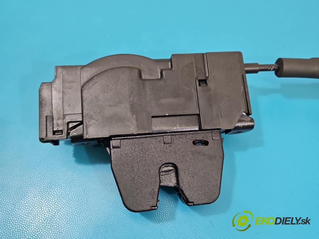 Citroen C4 Picasso II 2013-2019 1.6 hdi 109 hp manual 80 kW 1560 cm3 5- zámek kufrových dveří zadní 9804404180
