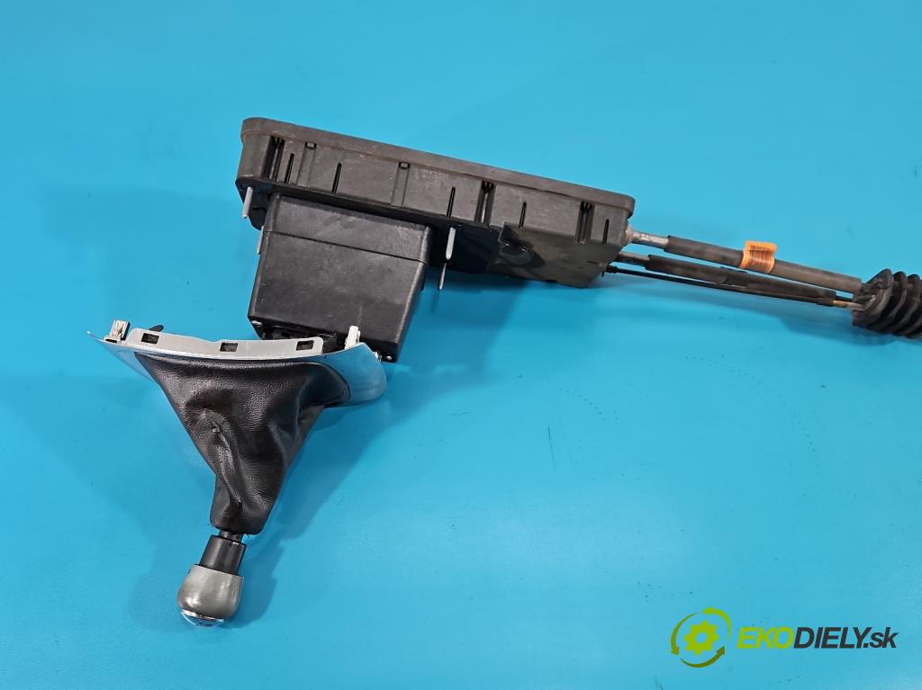 Citroen C4 Picasso II 2013-2019 1.6 hdi 109 hp manual 80 kW 1560 cm3 5- kulisa změny stupňová 9806774080 (Řadicí páka (kulisa) )