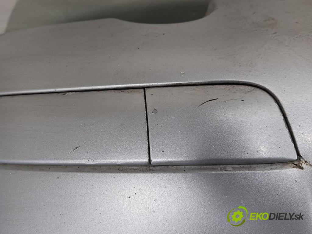 Toyota Yaris I 1999-2005 1.4 D4D 75 hp manual 55 kW 1364 cm3 5- nárazník přední  (Klika dveří ostatní)