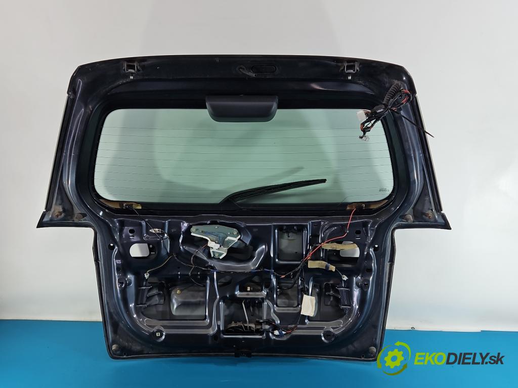 Mazda 2 I 2003-2007 1.4 16v 80 HP manual 59 kW 1388 cm3 5- zadna kufor (Kapota zadná (kufor))