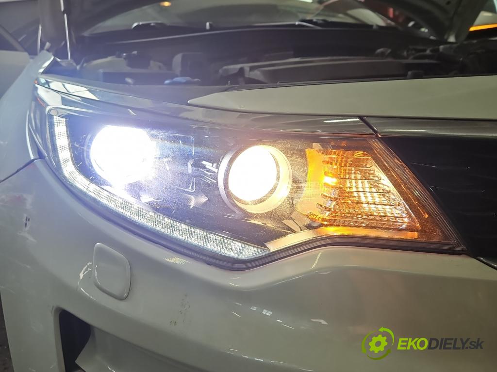 Kia Optima IV 2015-2020 1.7 crdi 141 HP automatic 104 kW 1685 cm3 5- Reflektor: pravý 92102D4070 (Svetlo predné pravé)