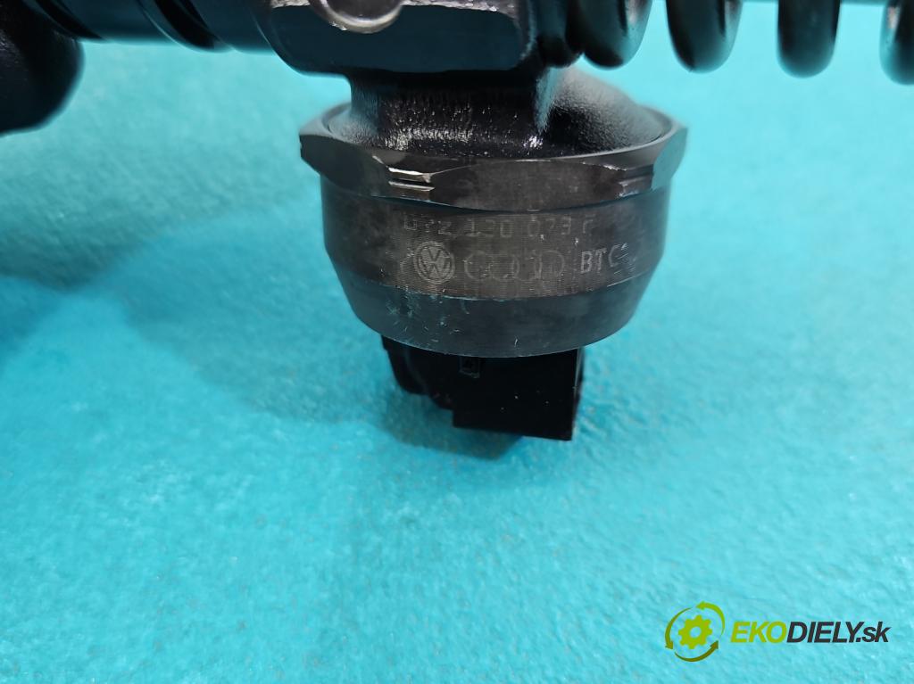 Vw Touareg I 2002-2010 2.5 tdi 174 HP manual 128 kW 2461 cm3 5- vstrekovacie čerpadlo 0414720210 (Vstrekovač paliva)