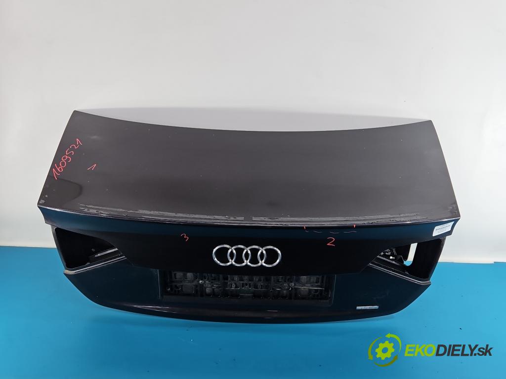 Audi A4 B8 2007-2015 3.2 V6 FSI 265KM automatic 195 kW 3197 cm3 4- zadna kufor  (Kapota zadná (kufor))