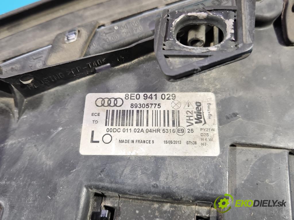 Audi A4 B6 2000-2004 1.9 TDI 131 hp manual 96 kW 1896 cm3 4- světlo levý 8E0941029 (Klika dveří ostatní)