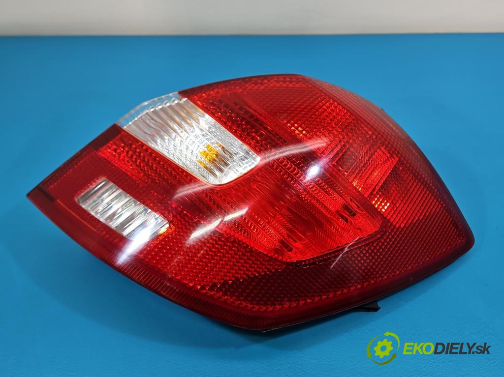 Skoda Fabia II 2007-2014 1.4 tdi 69KM manual 51 kW 1422 cm3 5- svetlo / reflektor zadné pravé blatník 5J6945112A