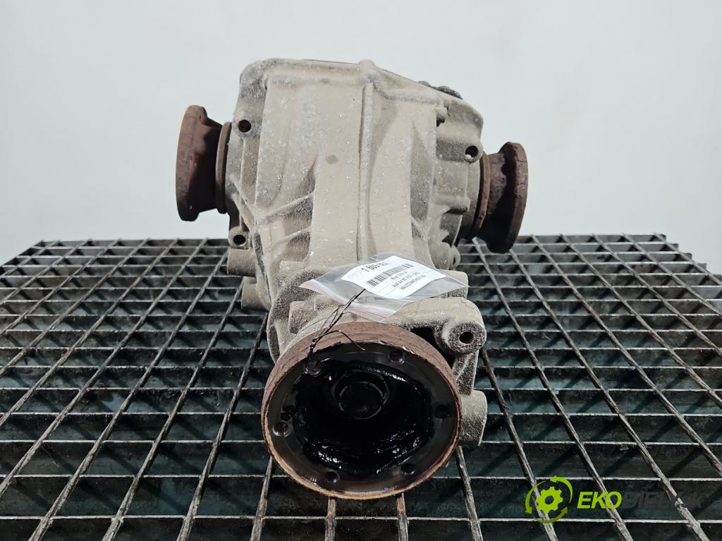 Audi A4 B8 2007-2015 3.2 V6 FSI 265KM automatic 195 kW 3197 cm3 4- Most: zadní: KBU