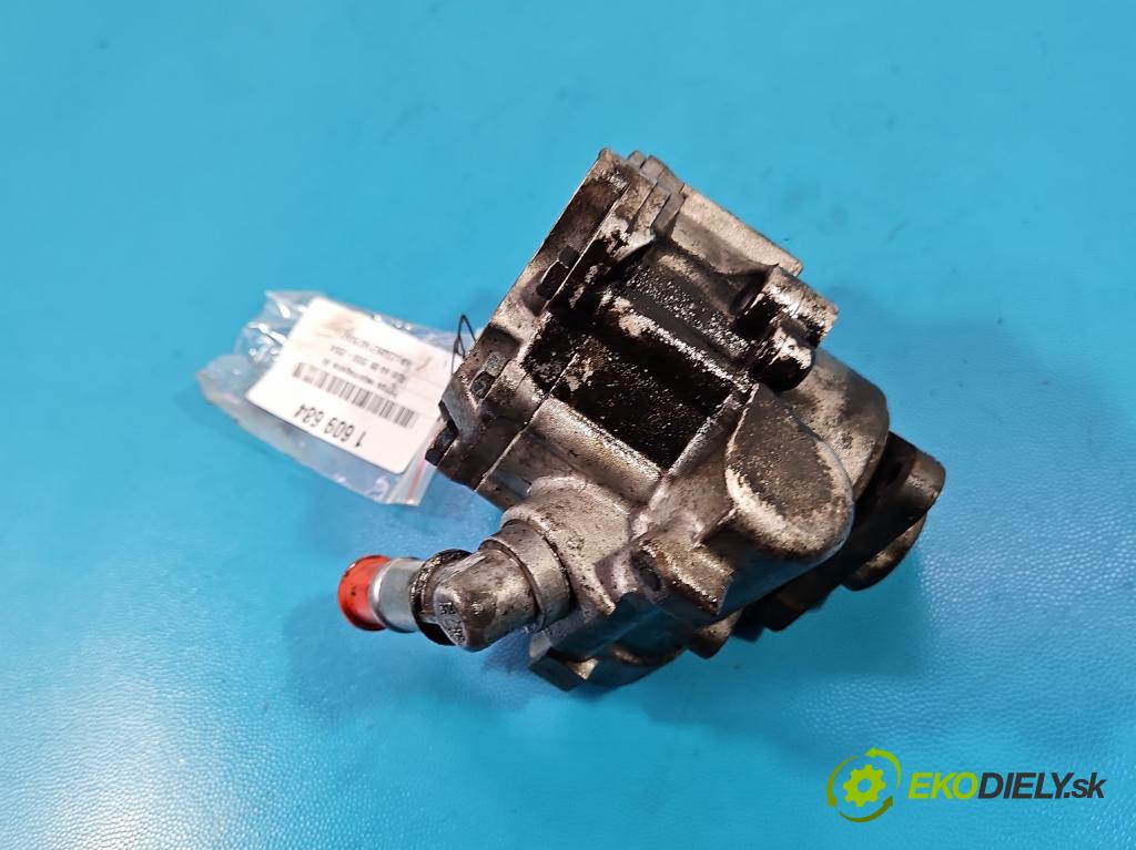 Audi A4 B6 2000-2004 1.9 TDI 131 hp manual 96 kW 1896 cm3 4- čerpadlo posilovač 8D0145156T (Servočerpadlo)