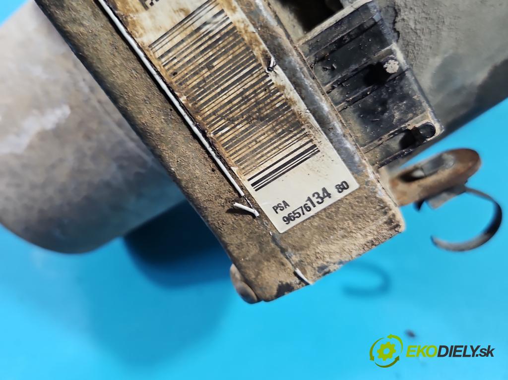 Citroen C4 I 2004-2011 1.6 16v 109 hp manual 80 kW 1587 cm3 5- čerpadlo posilovač 9657613480 (Servočerpadlo)