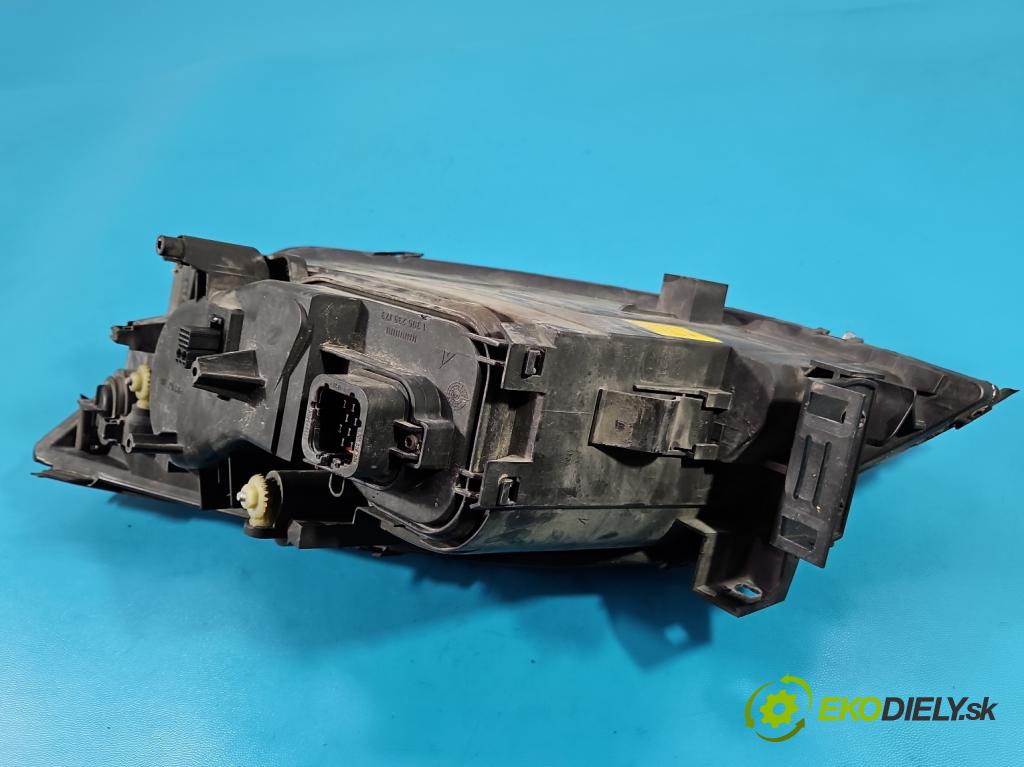 Ford Mondeo Mk3 2000-2007 2.0 tdci 116 hp manual 85 kW 1998 cm3 4- světlo pravý 0301174272 (Pravé přední světlo)