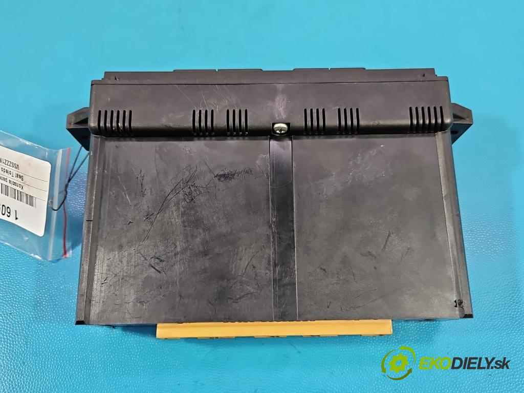 Seat Toledo II 1998-2004 1.6 sr 101 HP manual 74 kW 1595 cm3 4- panel kúrenia 1M0820043C