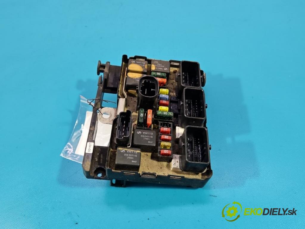 Citroen C4 I 2004-2011 1.6 16v 109 HP manual 80 kW 1587 cm3 5- riadiaca jednotka ostatné 9657718580
