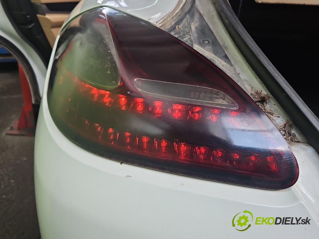 Porsche Panamera I 970 2009-2016 3.6 V6 310HP automatic 228 kW 3605 cm3 5- svetlo / reflektor zadné ľavé blatník 970631415