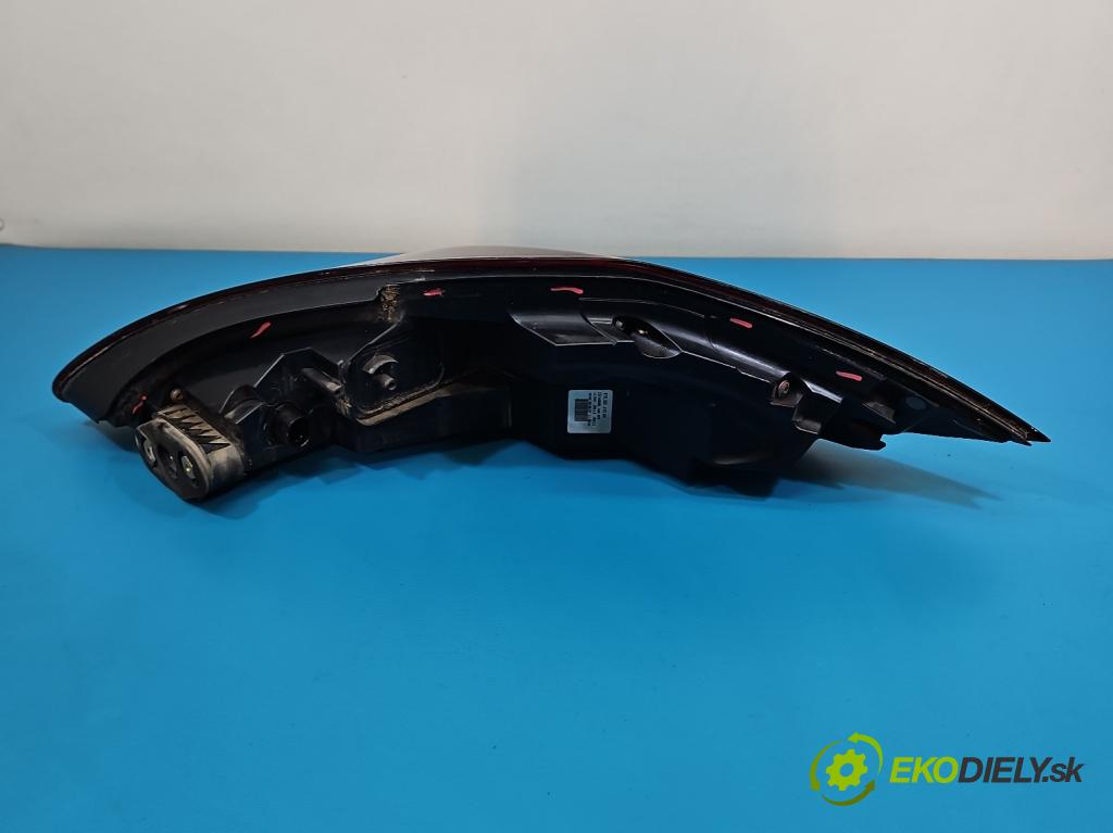 Porsche Panamera I 970 2009-2016 3.6 V6 310HP automatic 228 kW 3605 cm3 5- svetlo / reflektor zadné ľavé blatník 970631415