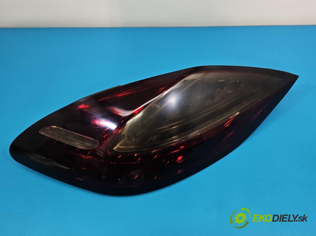 Porsche Panamera I 970 2009-2016 3.6 V6 310HP automatic 228 kW 3605 cm3 5- svetlo / reflektor zadné pravé blatník 97063141604