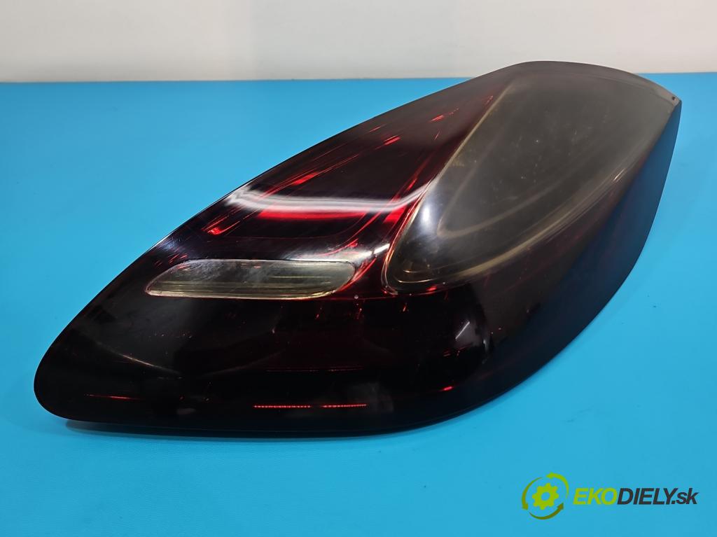 Porsche Panamera I 970 2009-2016 3.6 V6 310HP automatic 228 kW 3605 cm3 5- svetlo / reflektor zadné pravé blatník 97063141604