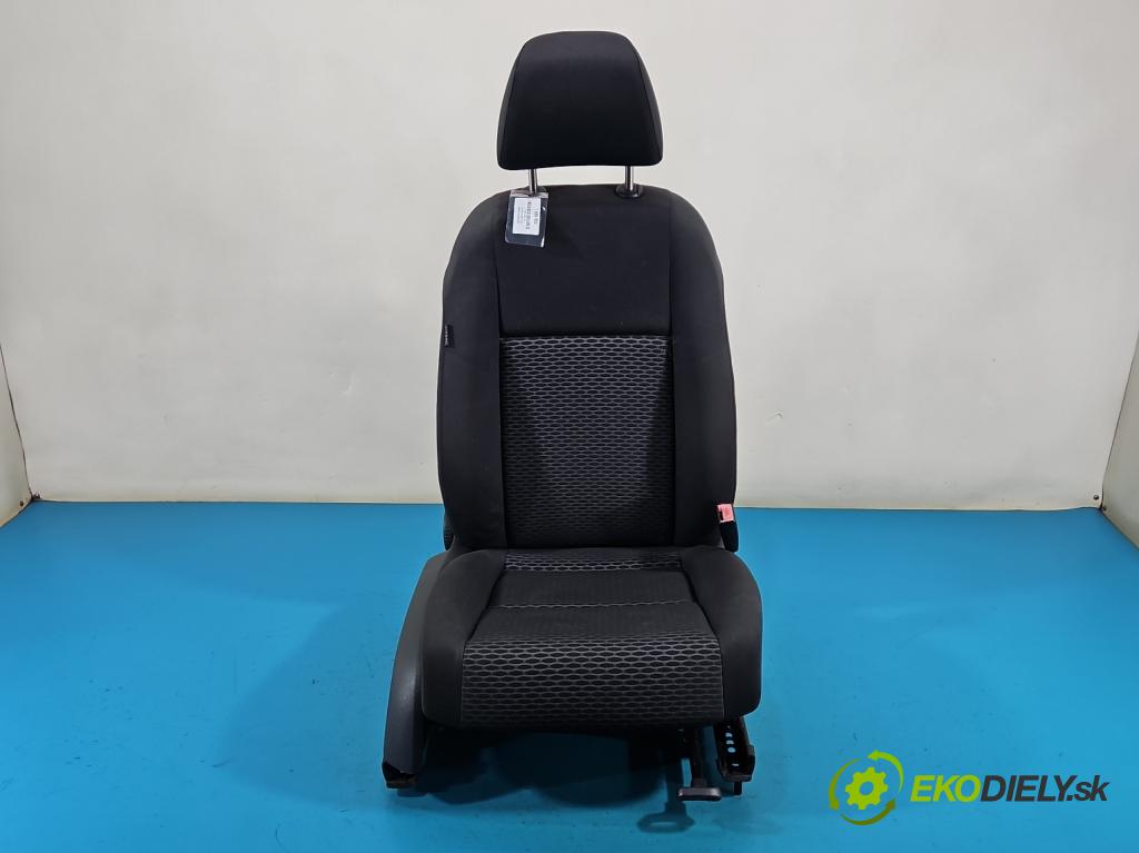 Vw Golf VI 2008-2013 1.4 16v 80 HP manual 59 kW 1390 cm3 5- Sedačka pravý  (Sedadlo)