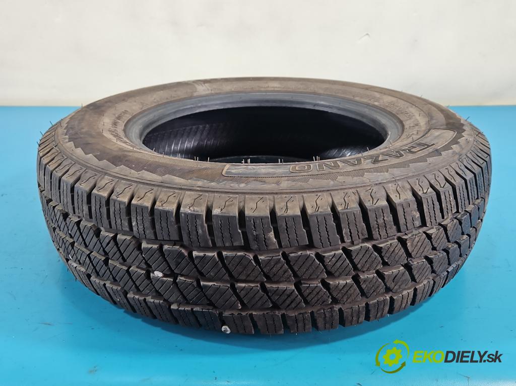 Fs lublin Lublin 3 2.4d 86 HP manual 63.5 kW 2417 cm3 5- pneumatika zimné 4ks komplet