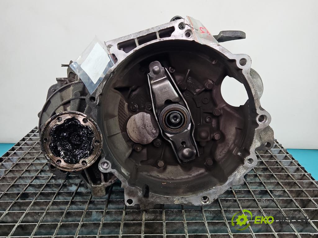 Vw Jetta VI 2010-2018 2.0 tdi 110 hp manual 81 kW 1968 cm3 4- převodovka stupňová manual QTK