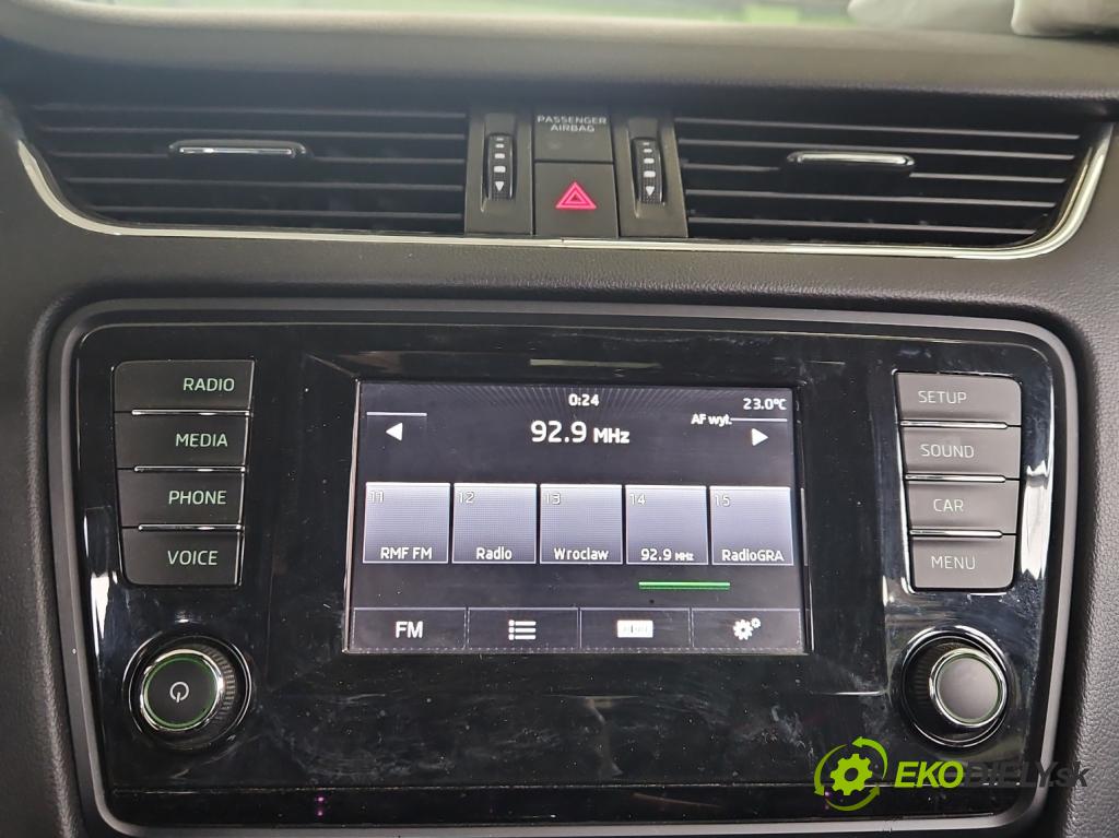 Skoda Octavia III 2013- 2.0 tdi 184 hp automatic 135 kW 1968 cm3 5- Radio továrna: 5E0919605B