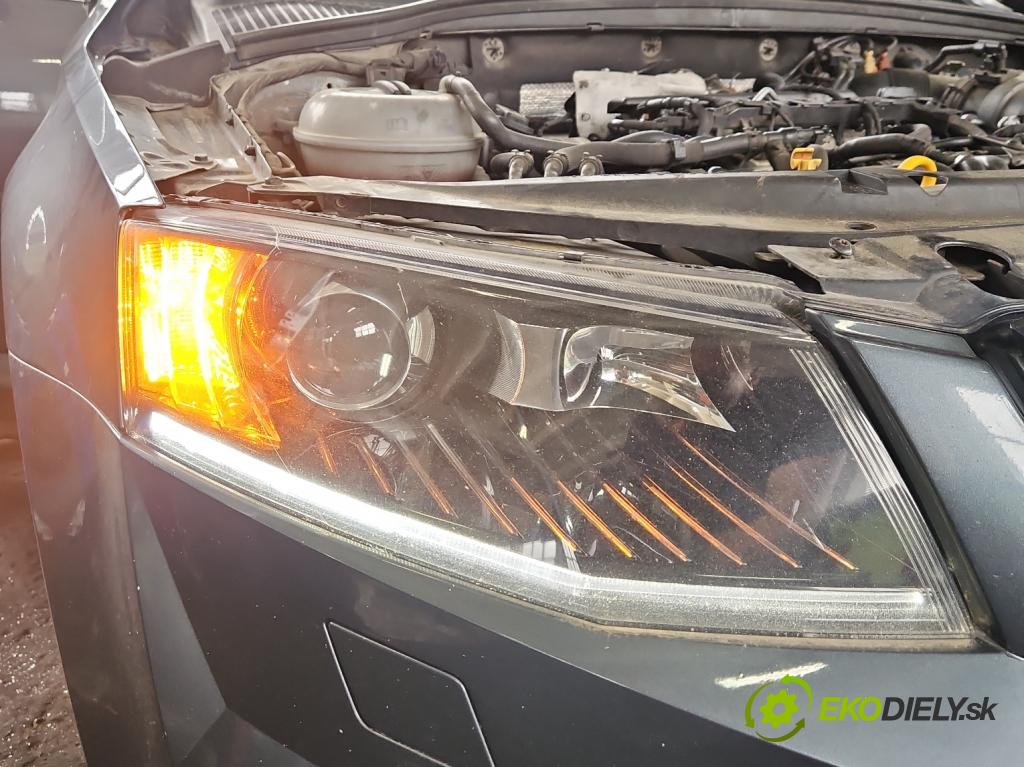 Skoda Octavia III 2013- 2.0 tdi 184hp automatic 135 kW 1968 cm3 5- Reflektor: pravý 5E1941016B (Svetlo predné pravé)