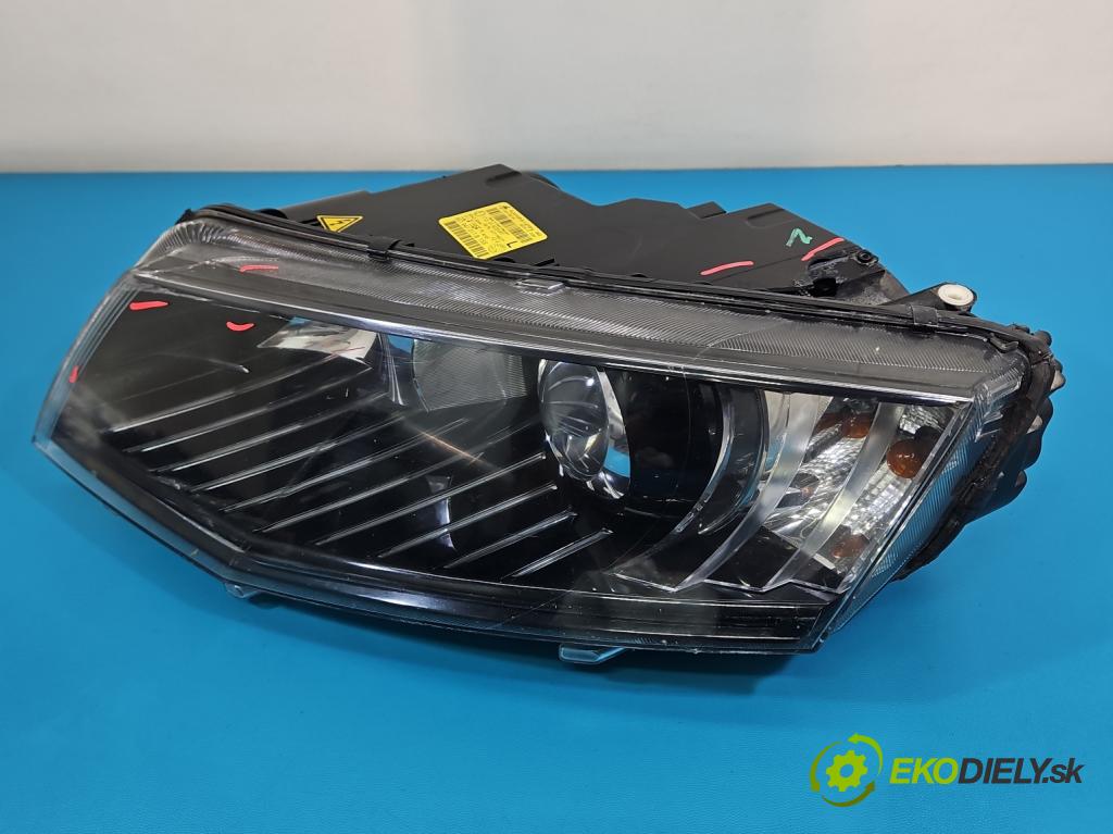 Skoda Octavia III 2013- 2.0 tdi 184hp automatic 135 kW 1968 cm3 5- Reflektor: ľavý 5E1941017B (Kľučka dverí ostatné)