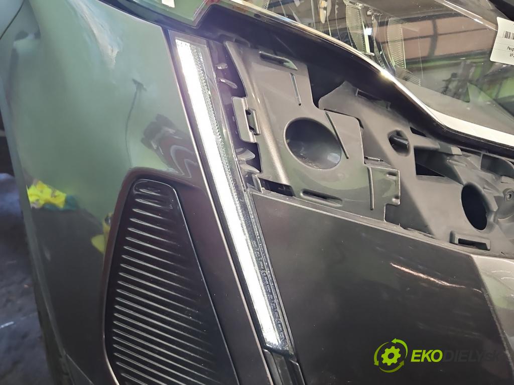 Peugeot 5008 II 2017-2024 1.5 hdi 131 hp automatic 96 kW 1499 cm3 5- Světlo provozu denně pravé 9836230980