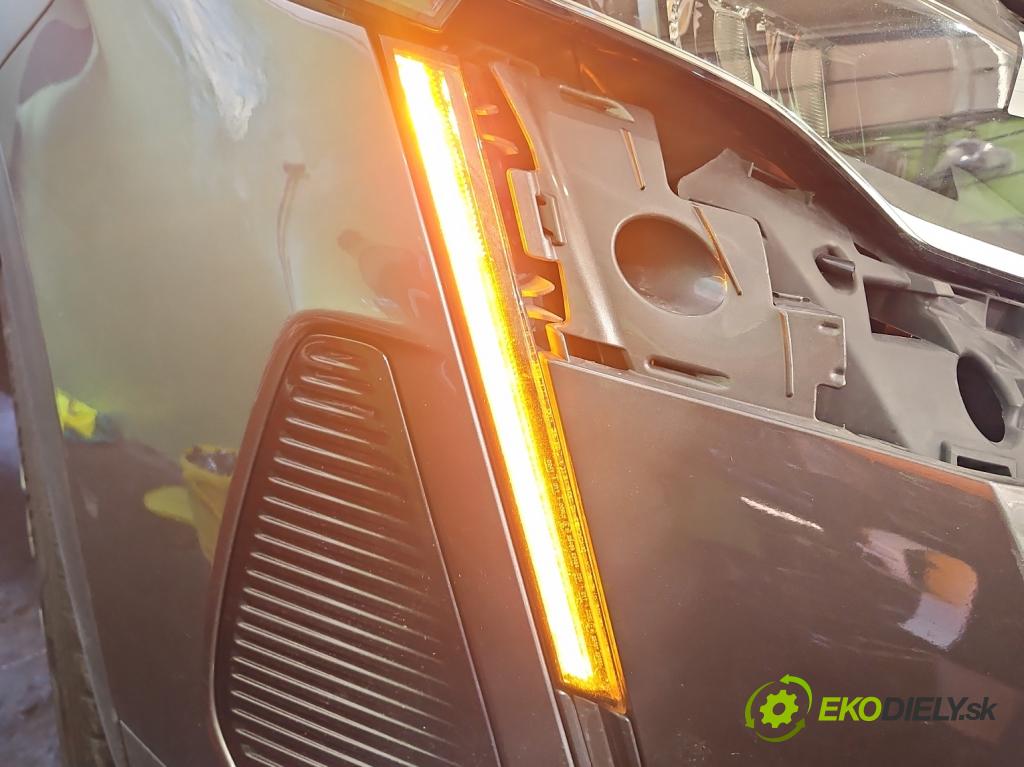 Peugeot 5008 II 2017-2024 1.5 hdi 131 hp automatic 96 kW 1499 cm3 5- Světlo provozu denně pravé 9836230980