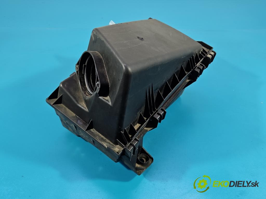Audi A3 8L 1996-2003 1.8 T 150 HP manual 110 kW 1781 cm3 3- obal filtra vzduchu 8L0133832 (Obal vzduchového filtra)