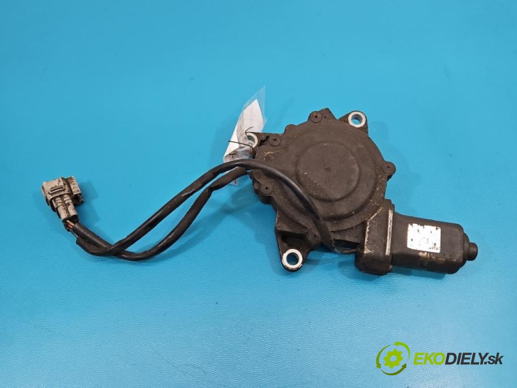 Suzuki Grand Vitara II 2005-2014 2.0 16V J20A 140 hp manual 103 kW 1995 cm3 5- Ovladač: reduktora 1888608-A