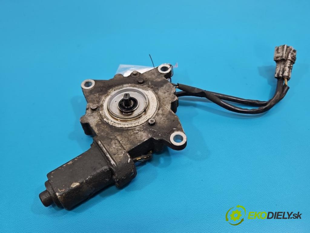 Suzuki Grand Vitara II 2005-2014 2.0 16V J20A 140 hp manual 103 kW 1995 cm3 5- Ovladač: reduktora 1888608-A