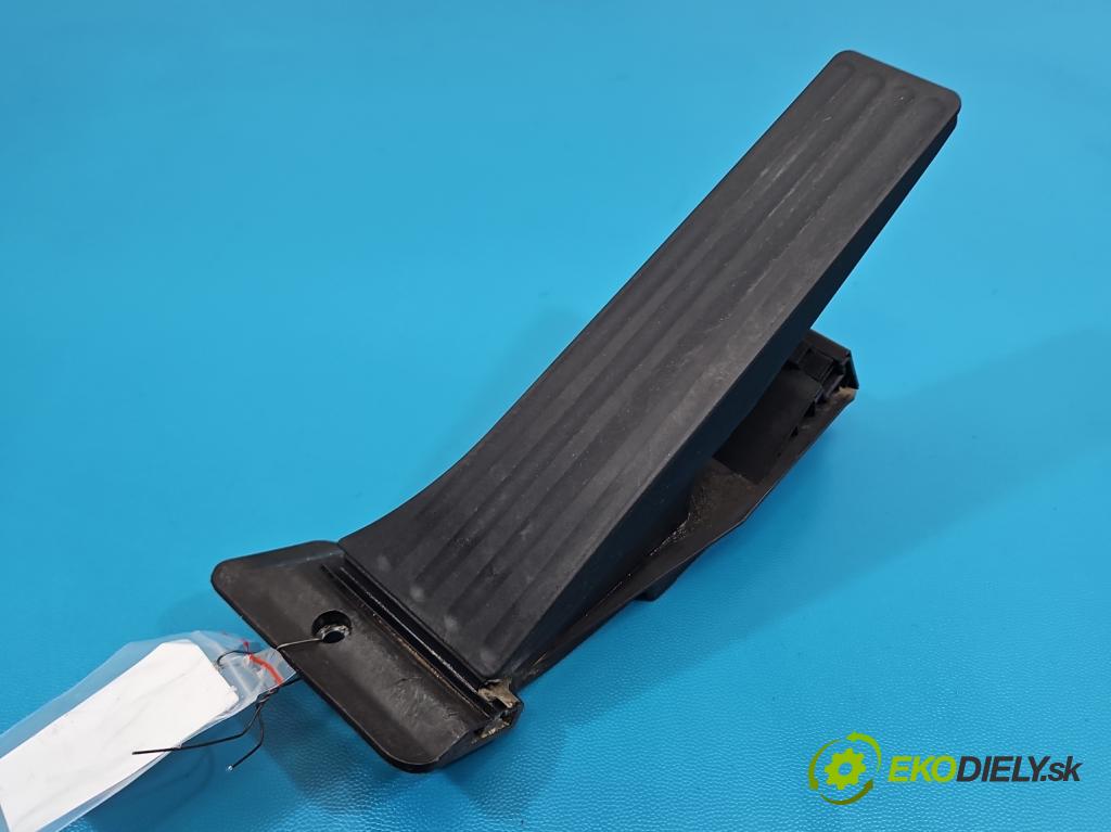 Bmw X3 F25 2010-2017 2.0d 184 hp automatic 135 kW 1995 cm3 5- pedal plyn: potenciometr: 6852644