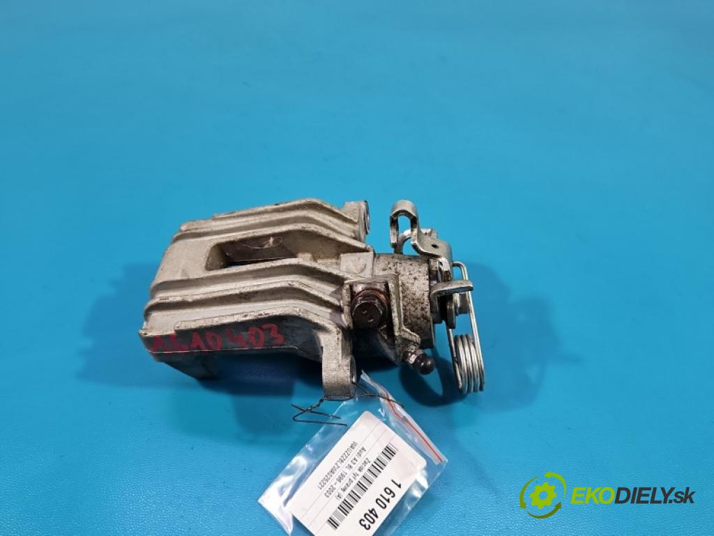 Audi A3 8L 1996-2003 1.8 T 150 hp manual 110 kW 1781 cm3 3- brzdič zadní pravý  (Klika dveří ostatní)