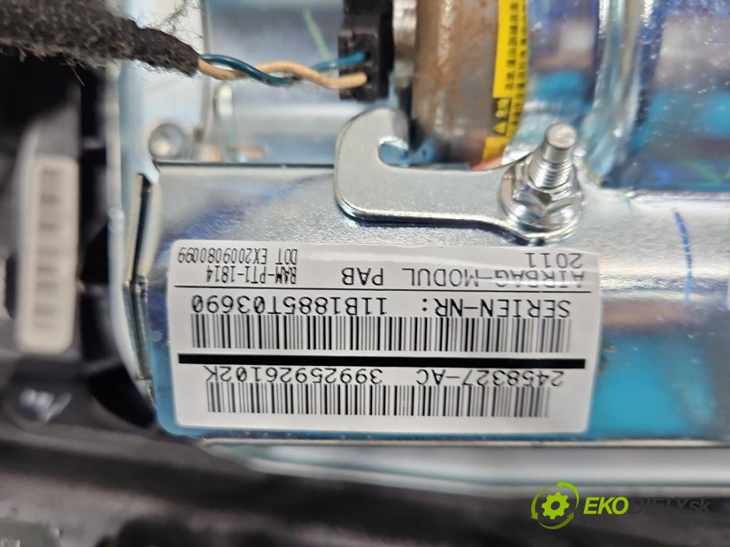 Bmw X3 F25 2010-2017 2.0d 184hp automatic 135 kW 1995 cm3 5- kokpit,pristrojová doska rozdeľovacia