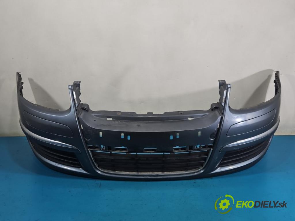 Vw Jetta V 2005-2010 1.6 SR 102 hp manual 75 kW 1595 cm3 4- nárazník přední  (Klika dveří ostatní)