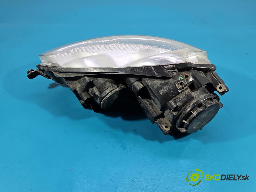 Vw Jetta V 2005-2010 1.6 SR 102 HP manual 75 kW 1595 cm3 4- Reflektor: pravý 1K6941006P (Svetlo predné pravé)