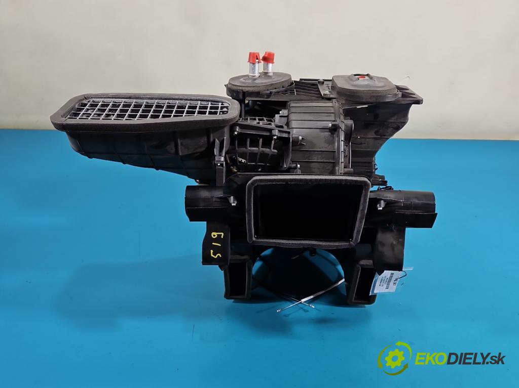 Dacia Lodgy 2012-2022 1.6 16V 102 hp manual 75 kW 1598 cm3 5- radiátor 5P3721000D (Radiátor topení)