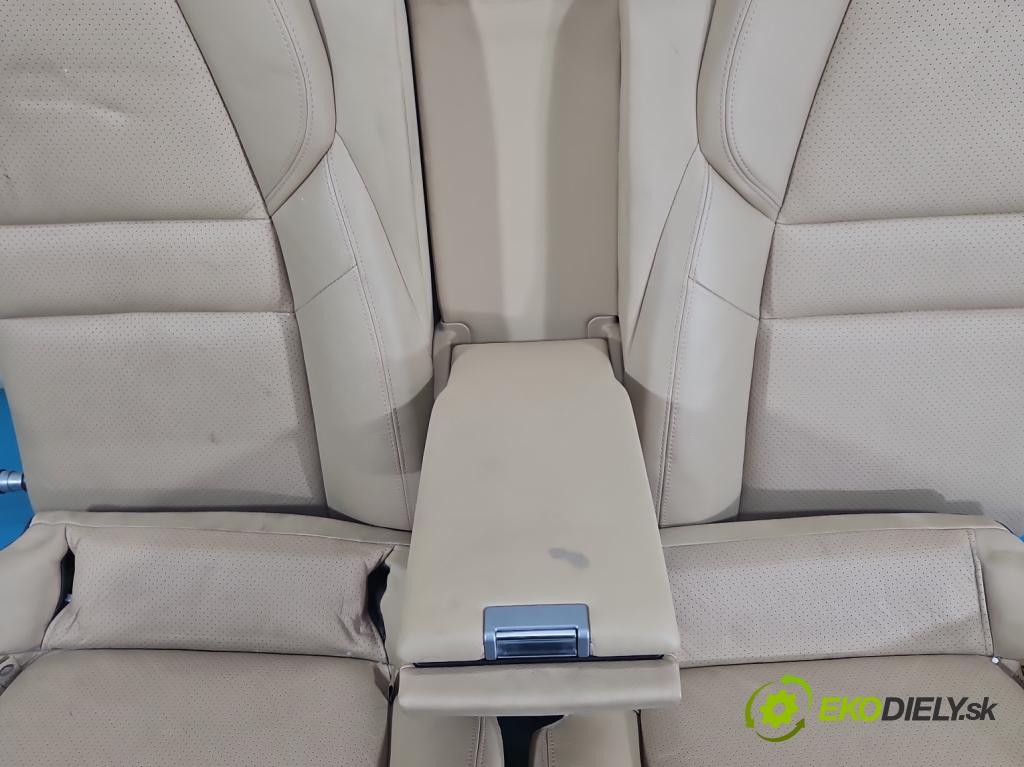 Porsche Panamera I 970 2009-2016 3.6 V6 310HP automatic 228 kW 3605 cm3 5- Pohovka: zadné  (Sedadlo)