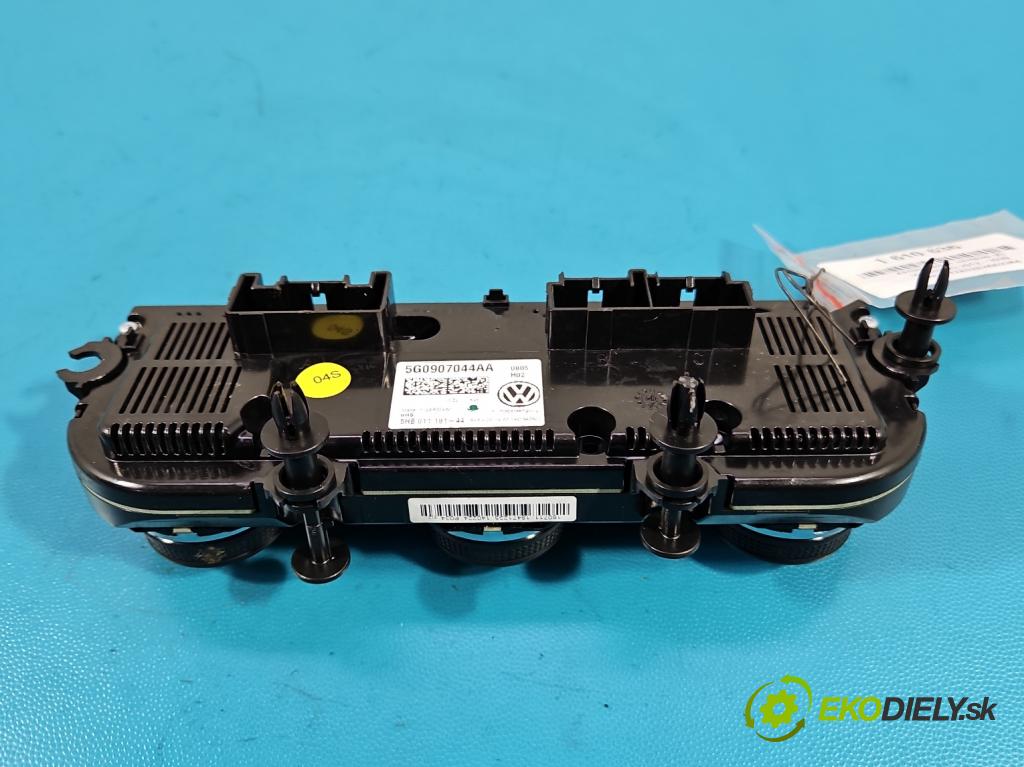 Vw Golf VII 2012-2020 1.4 TSI 140 hp manual 103 kW 1395 cm3 5- palubní deska panel topení 5G0907044AA