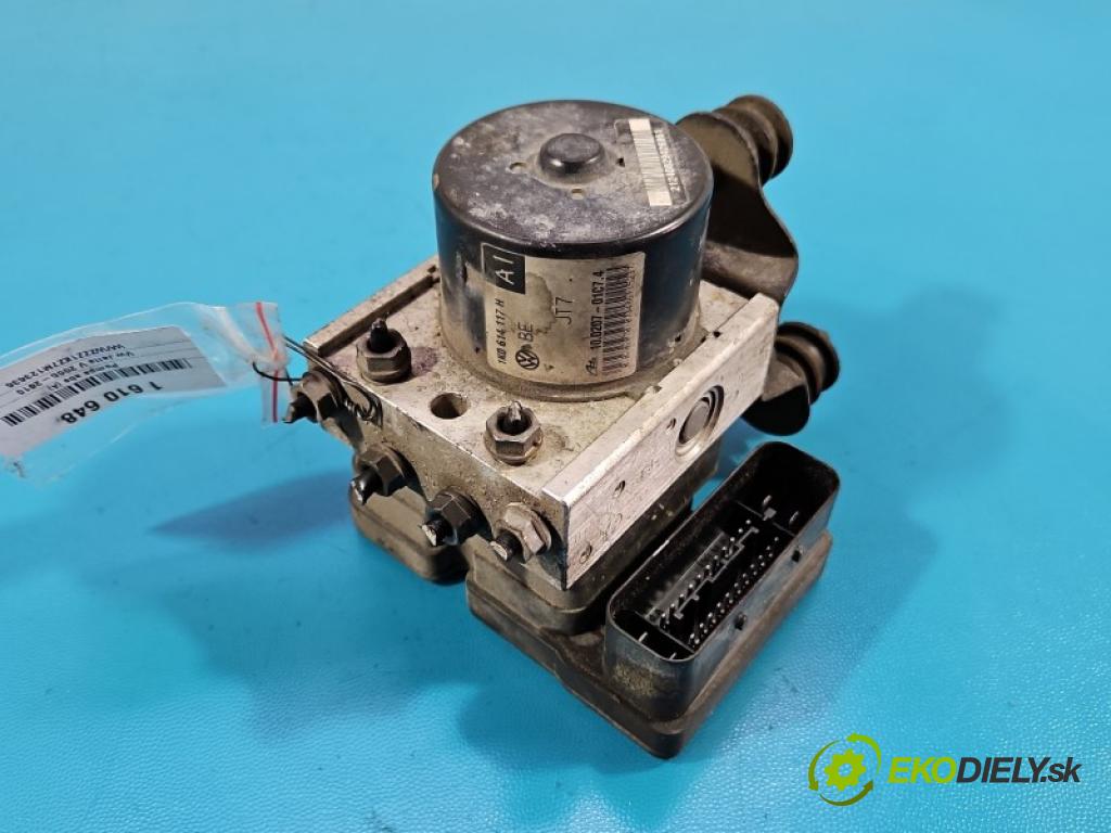 Vw Jetta V 2005-2010 1.6 SR 102 HP manual 75 kW 1595 cm3 4- čerpadlo abs 1K0907379P (Pumpa ABS)