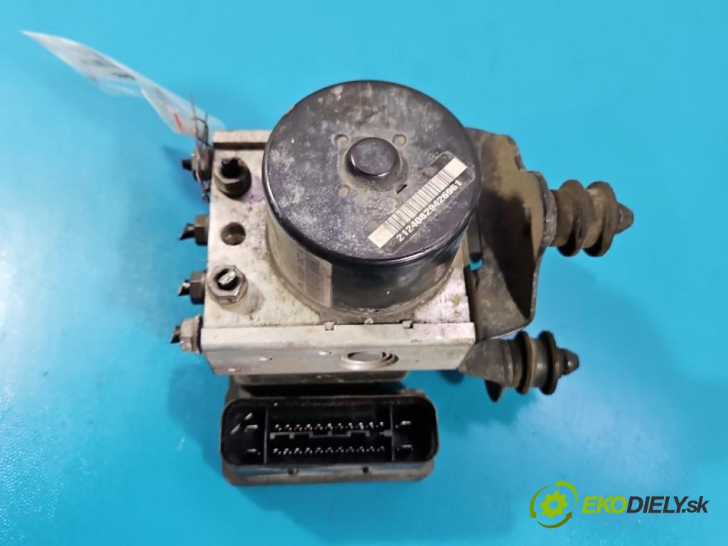 Vw Jetta V 2005-2010 1.6 SR 102 HP manual 75 kW 1595 cm3 4- čerpadlo abs 1K0907379P (Pumpa ABS)