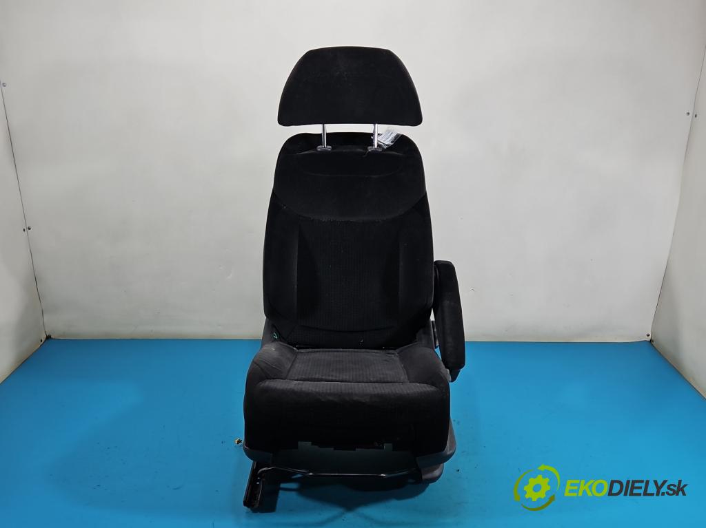 Citroen C4 Grand picasso I 2006-2013 2.0 HDI 136 HP automatic 100 kW 1997 cm3 5- Sedačka pravý  (Sedadlo)