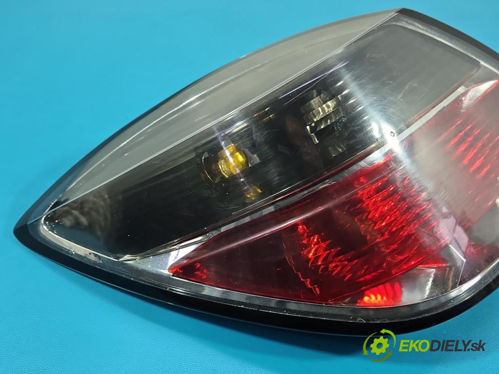 Opel Astra III 2004-2014 1.3 cdti 90 hp manual 66 kW 1248 cm3 3- světlo zadní levé blatník: