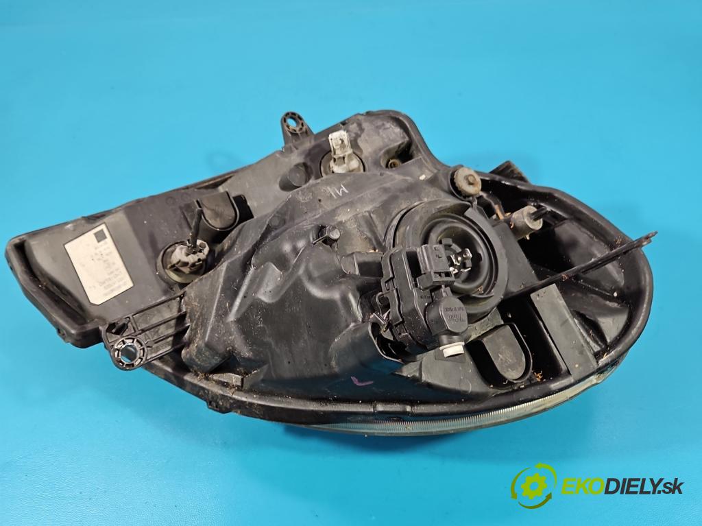 Renault Kangoo II 2008- 1.5 dci 68 HP manual 50 kW 1461 cm3 4- Reflektor: ľavý 260603401R (Kľučka dverí ostatné)