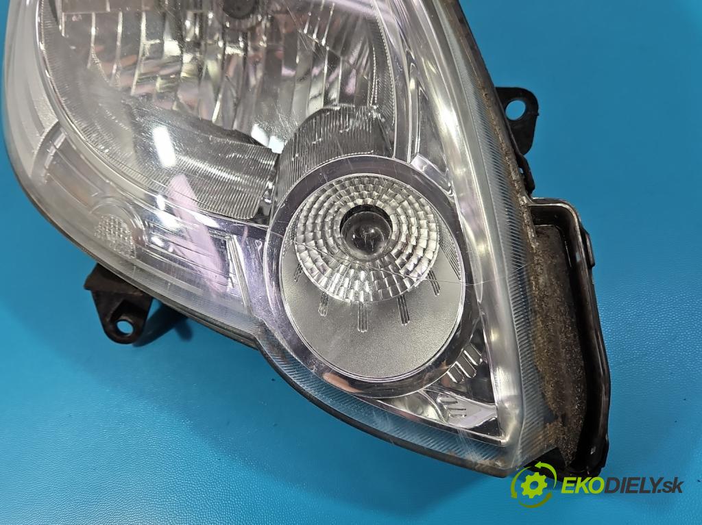 Renault Kangoo II 2008- 1.5 dci 68 HP manual 50 kW 1461 cm3 4- Reflektor: pravý 260106220R (Svetlo predné pravé)