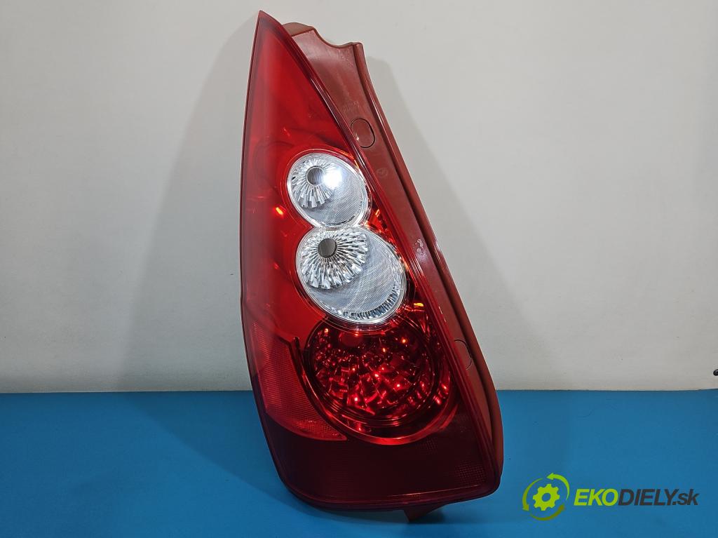 Mazda 5  2005-2010 2.0 16V 145 HP manual 107 kW 1999 cm3 5- svetlo / reflektor zadné ľavé blatník